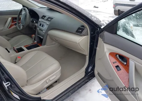 2011 Toyota Camry Xle z USA, uszkodzony, nr VIN 4T4BF3EK1BR148173